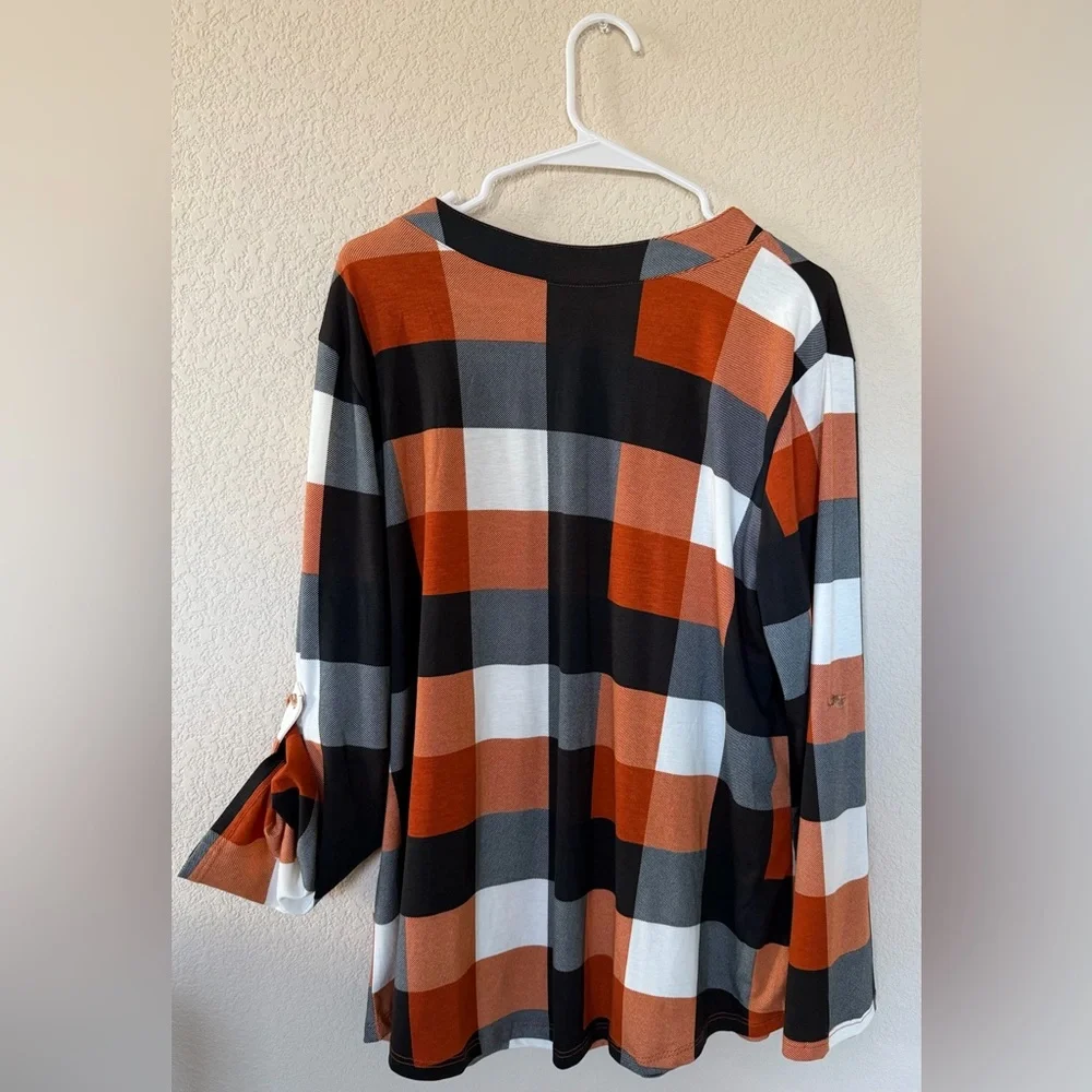 Rust Black & White Buffalo Plaid V-Neck Roll-Tab Sleeve Top | 2XL - Picture 3 of 4